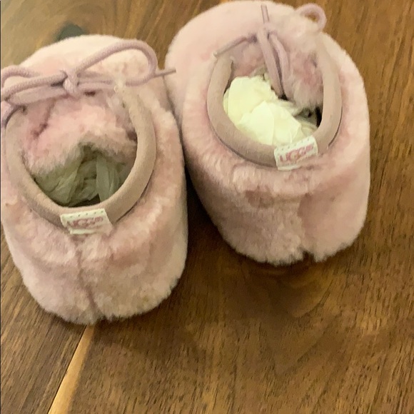 UGG baby booties - Picture 2 of 5
